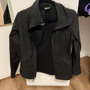 Black north face windbreaker